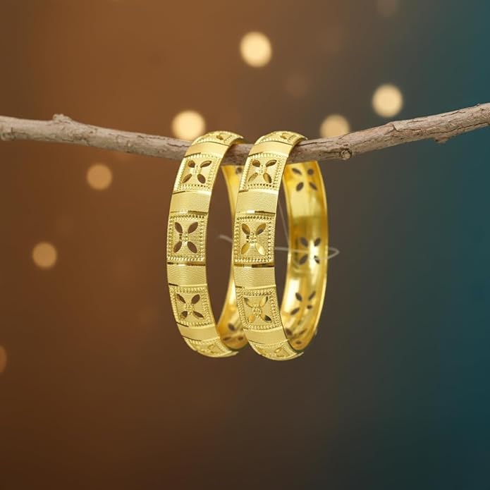 Traditional Gold Statement Bangle